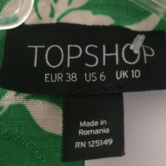 NWOT TopShop wrap dress, silky viscose material. - Picture 5 of 5